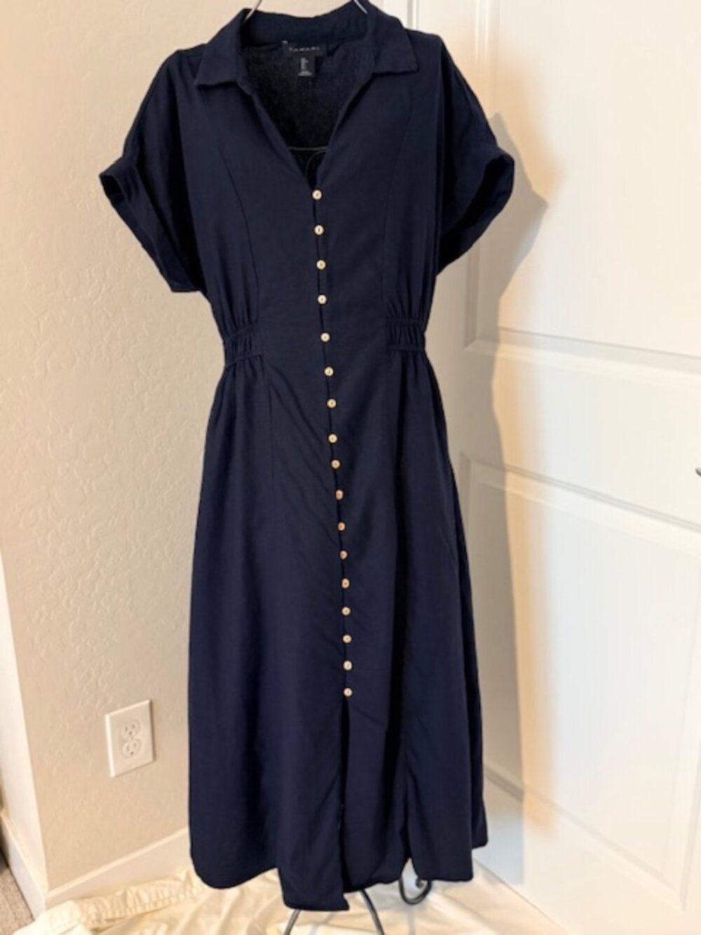 Tahari Classic Navy Blue Button-Front Midi Dress with Pockets, Size L - Picture 3 of 9